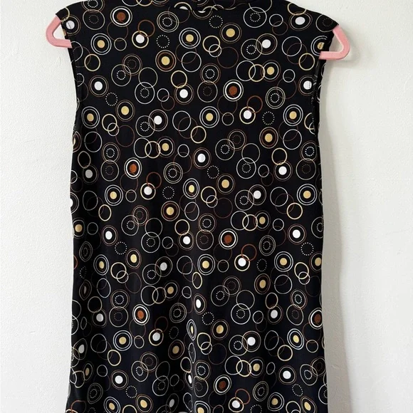 Y2k Black Sleeveless top with Circle Pattern - Picture 6 of 6